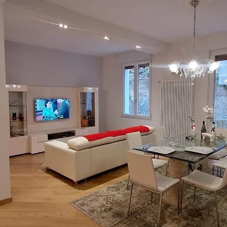 Luxury Castelletto Appartament Apartment *